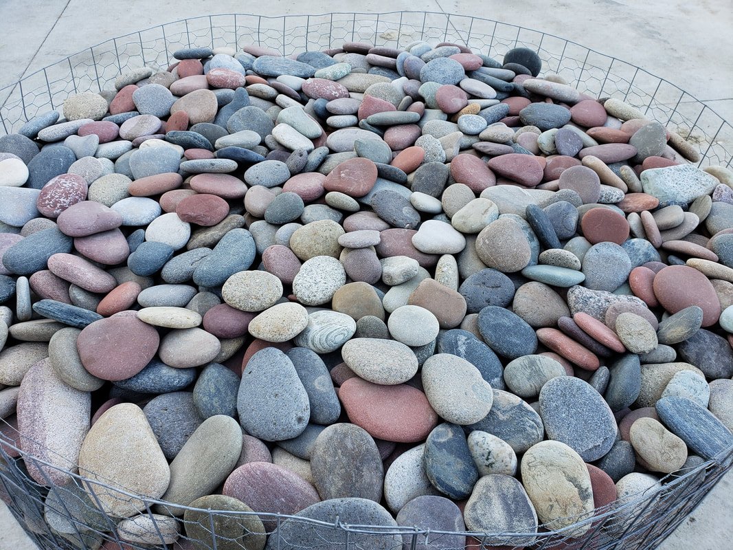 Colorado Premium Flat Hand-Picked River Rock